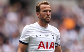 Harry Kane playing for Spurs last season - Tottenham reject £86m Harry Kane bid as Bayern Munich weigh up whether to abandon move